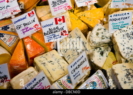 Fromage à Granville Island Public Market. Vancouver, Colombie-Britannique, Canada. Banque D'Images