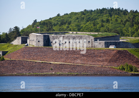 Fort Knox est représentée par la rivière Penobscot, Maine en perspective Banque D'Images