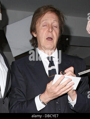 Paul McCartney, lors du lancement du livre de "Linda McCartney : La vie en photos' chez Phillips de Pury et Company - Départ Londres, Angleterre - 07.06.11 Banque D'Images