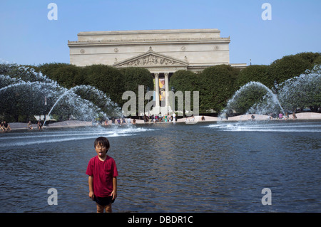 Fontaine dans le jardin de sculptures de la Galerie nationale, Washington, DC. Banque D'Images