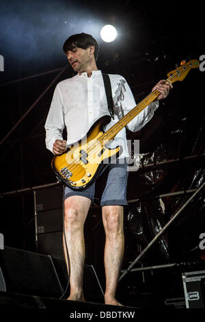 Milan Italie. 28 juillet 2013. Le groupe de rock anglais BLUR effectue live au Ippodromo del Galoppo au cours de la 'ville' Sound Festival Crédit : Rodolfo Sassano/Alamy Live News Banque D'Images