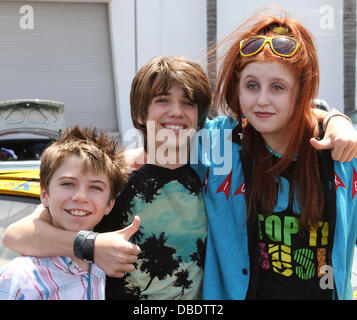 Matthew Johnson, Brandon Tyler Russell, Presley espèces, à la célébrité Tournoi Go-Kart au bénéfice de l'Association américaine du diabète sur K1 Indoor Vitesse Course Go-Kart Gardena, Californie - 28.05.11 Banque D'Images