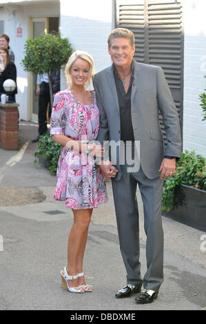 Hayley Roberts et David Hasselhoff arrivant aux studios pour la demi-finale de ce soir de 'Britain's Got Talent" Londres, Angleterre - 31.05.11 Banque D'Images