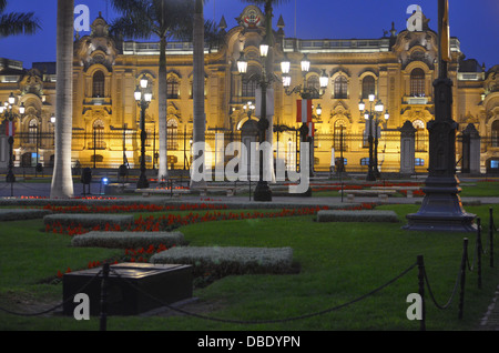 Plaza de Armas de nuit. Lima, Pérou Banque D'Images