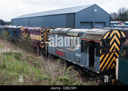 Locomotives diesel mis au rebut en attente de restauration au Barrow Hill Engine Shed, Chesterfield, Derbyshire Banque D'Images