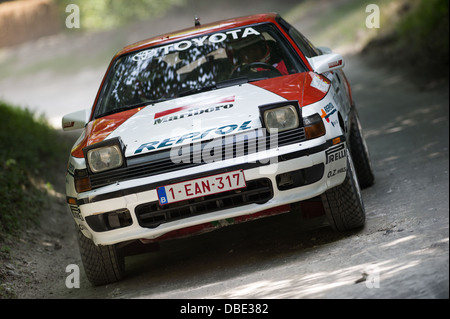 Chichester, UK - Juillet 2013 : Toyota Celica GT-FOUR ST165 en action sur le rallye à l'honneur à la Goodwood Festival of Speed 2013 Banque D'Images