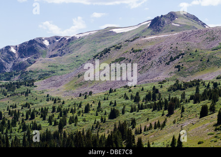 Vue depuis le haut de Cottonwood Pass, Colorado. Banque D'Images