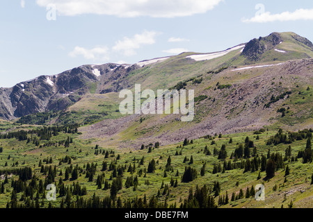 Vue depuis le haut de Cottonwood Pass, Colorado. Banque D'Images