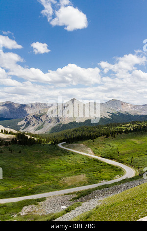 Vue depuis le haut de Cottonwood Pass, Colorado. Banque D'Images