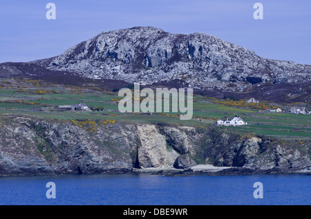 Abrahams Sein et Holyhead Mountain. Le point le plus élevé de l''Anglesey avec les vestiges d'un fort romain et romain. Banque D'Images