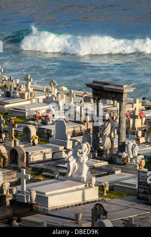 Santa María Magdalena de Pazzis cimetière près de la mer à El Morro dans Old San Juan, Puerto Rico. Banque D'Images