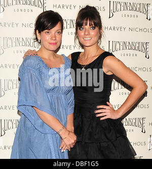 Lily Allen et sa soeur Sarah Owen lancer il y ligne de vêtements 'Lucy déguisée" chez Harvey Nichols à Manchester Manchester, Angleterre - 07.06.11 Banque D'Images