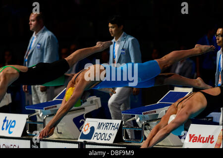 Barcelone, Espagne. 29 Juillet 2013 : Suède's Sarah Sjostrom commence pour le women's 100m papillon lors de la 15e finale des Championnats du Monde FINA à Barcelone. Credit : matthi/Alamy Live News Banque D'Images