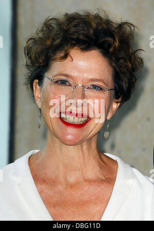 Annette Bening l 2011 Women in Film Crystal  + Lucy Awards au Beverly Hilton Hotel à Beverly Hills, Californie - 16.06.11 Banque D'Images