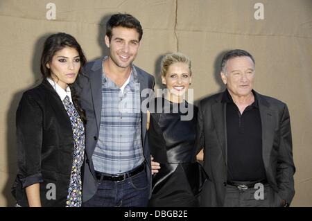 Los Angeles, CA. 29 juillet, 2013. Amanda Setton, James Wolk, Sarah Michelle Gellar, Robin Williams aux arrivées pour le TCA Summer Press Tour : CBS Discussion de groupe, du grand magasin Robinson JW, Los Angeles, CA le 29 juillet 2013. Credit : Everett Collection Inc/Alamy Live News Banque D'Images