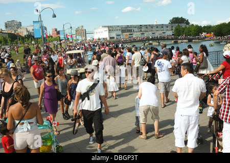 Les célébrations de la fête du Canada le long du front de mer à Montréal, Québec Banque D'Images