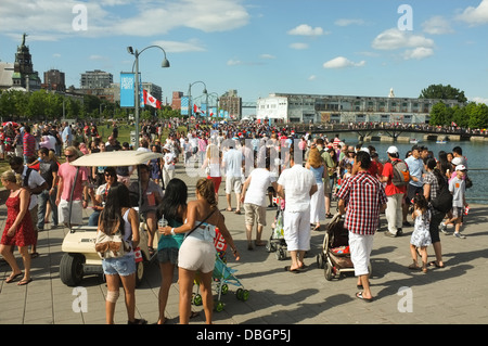 Les célébrations de la fête du Canada le long du front de mer à Montréal, Québec Banque D'Images