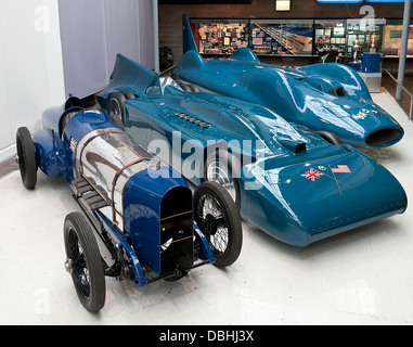 1920 Sunbeam 350ch avec 1935 Blue Bird V et Bluebird CN7 1960 ensemble dans le National Motor Museum de Beaulieu 2013 Banque D'Images