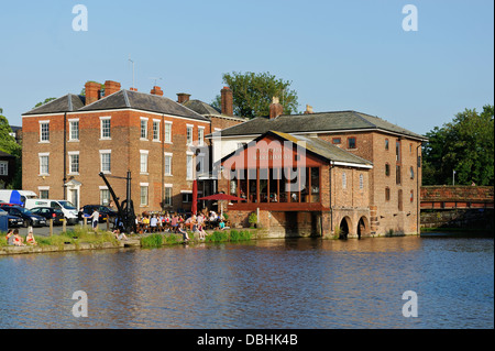 Chester. Entrepôt à Telford sur le quai de la tour du canal de Shropshire Union dans la ville historique de Chester Banque D'Images