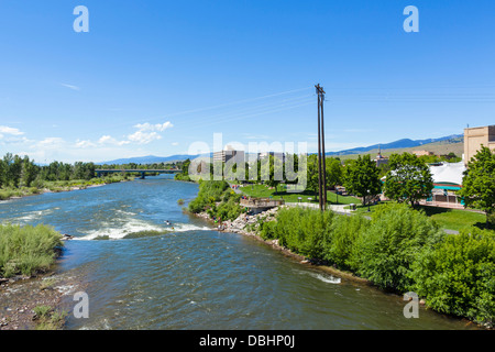 Parc Caras et Brennan's vague sur la rivière Clark Fork, Missoula, Montana, USA Banque D'Images