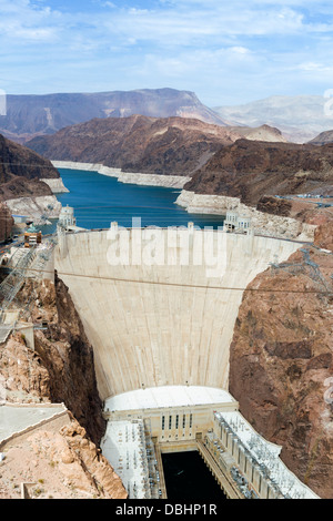 Le Barrage Hoover en regardant vers le Lac Mead, Nevada / ligne d'état de l'Arizona, USA Banque D'Images