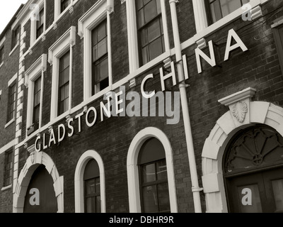 Le Gladstone de monochrome Chine usine de Longton , Stoke-on-Trent , Staffordshire Potteries , anglais , Midlands Angleterre GO Banque D'Images