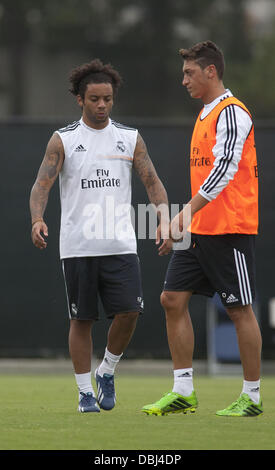 West Hollywood, Californie, USA. 31 juillet, 2013. Les joueurs du Real Madrid l'exercice pendant une session de formation à l'UCLA Campus le 31 juillet 2013 à Los Angeles, Californie.ARMANDO ARORIZO. Credit : Armando Arorizo ZUMAPRESS.com/Alamy/Prensa Internacional/Live News Banque D'Images