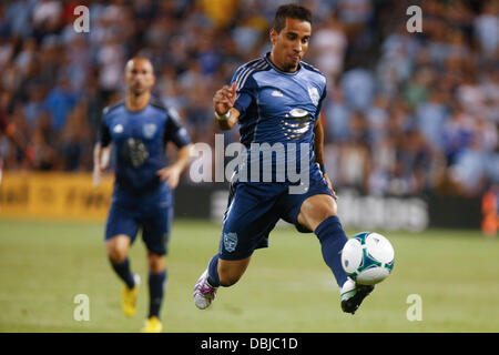 Kansas City, KS, États-Unis d'Amérique. 31 juillet, 2013. 31 juillet 2013 : Camilo Sanvezzo # 22 de la MLS All-Stars acquiert le contrôle d'un passage à mi-chemin dans la première moitié lors de la MLS All-Star Game entre les Roms et la MLS All-Stars à Livestrong Stadium de Kansas City KS Credit : csm/Alamy Live News Banque D'Images