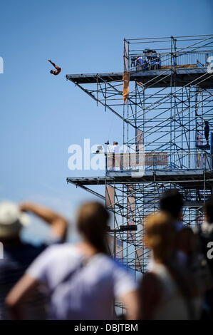 Barcelone, Espagne. 31 juillet, 2013. Jonathan Paredes de Mexico (MEX) en action au cours de la phase finale de la compétition de plongeon haut Mens au jour 12 de l'édition 2013 du monde de la FINA, à Port Vell. C'est la première fois que le 27m de haut Sous-événement a présenté lors d'un du monde de la FINA. Credit : Action Plus Sport/Alamy Live News Banque D'Images