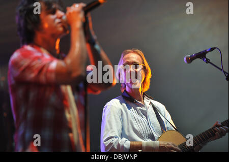 Mike Rutherford et Tim Howar de Mike et de la Mécanique au Hard Rock appelant tenu à Hyde Park - Jour 3. Londres, Angleterre - 26.06.11 Banque D'Images