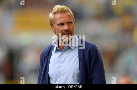 Dresde, Allemagne. 31 juillet, 2013. L'entraîneur-chef de Hambourg Thorsten Fink est représenté au cours de sa correspondance entre SG Dynamo Dresde et Hambourg SV à gluecksgas stadium à Dresde, Allemagne, 31 juillet 2013. Photo : Thomas Eisenhuth/dpa/Alamy Live News Banque D'Images