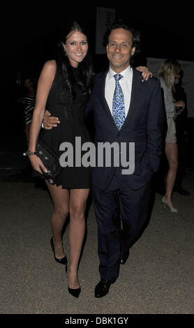 Arun Nayar et sa petite amie Kim Johnson la Serpentine Gallery Summer Party - Départ Londres, Angleterre - 28.06.11 Banque D'Images