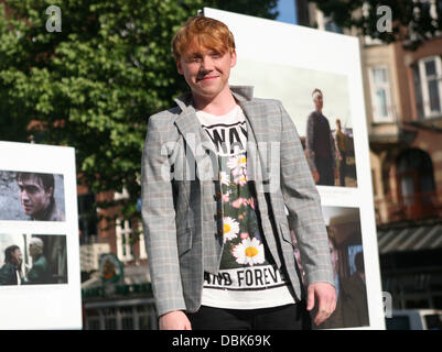 Les acteurs de Harry Potter Rupert Grint Rupert Grint et James et Oliver Phelps ouvrir une exposition de photos de Harry Potter à Rembrandtplein Amsterdam, Holland - 30.06.11 Banque D'Images