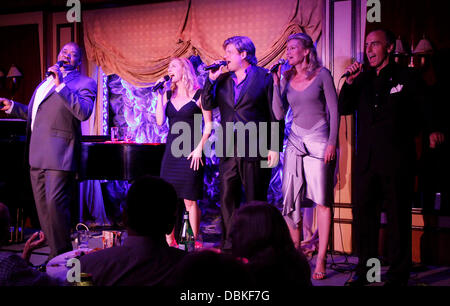 Lawrence Clayton, Rita Harvey, Rob Evan, Luba Mason et William Michals soirée d'ouverture de 'Berg et Broadway : Échec au spectacle de Broadway et le théâtre des chansons de Neil Berg à Feinstein's au Loews Regency Hotel - New York City, USA - 05.07.11 Banque D'Images