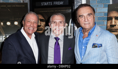 NEW YORK - 31 juillet : (L-R) Danny Grimaldi, Ray "Boom Boom" Mancini, Tony LoBianco assister à 'Le bon fils de dépistage des Banque D'Images