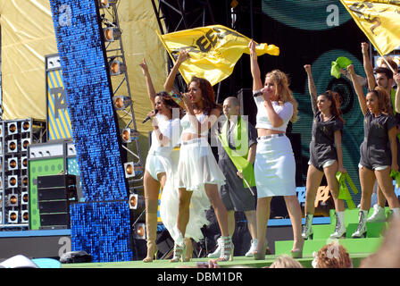 Sugababes T4 sur la plage à Weston-Super-Mare, Italie - 10.07.11 Banque D'Images