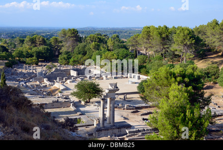 Glanum oppidum cité Celto-Ligurian personnes Alpilles, Bouches-du-Rhône département, à environ 20 km (12 mi) au sud d'Avignon Banque D'Images