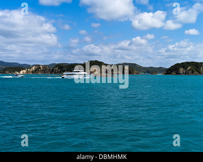 dh Urupukapuka Island BAIE DES ÎLES NOUVELLE-ZÉLANDE Fulers GreatSights excursion dauphin touristes explorer îles excursions Banque D'Images