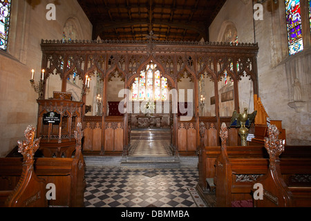 Intérieur de l'église de Sainte Marie dans le parc du château de Sudeley près de Winchcombe, Gloucestershire, England, UK Banque D'Images