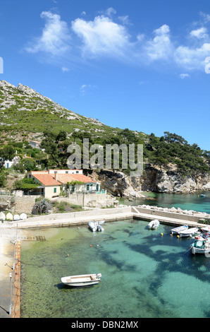 Sormiou Calanque & Port De Pêche Dans Le Parc National De Calanques Près De Marseille Provence France Banque D'Images