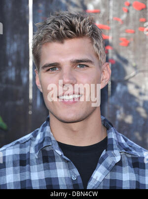 Chris Zylka 'Shark nuit 3D' photo op tenue à Petco Park. Los Angeles, Californie - 20.07.11 Banque D'Images