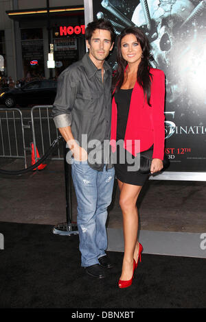 Brandon Beemer,Nadia Bjorlin le la première de "Destination finale 5" tenue au Grauman's Chinese Theatre Hollywood, Californie - 10.08.11 Banque D'Images