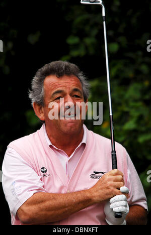 Tony Jacklin Deuxième jour de l'Homefoods Championnats britanniques par 3 tenue à Nailcote Hall, Balsall Common, Warwickshire, Angleterre - 10.08.11 Banque D'Images