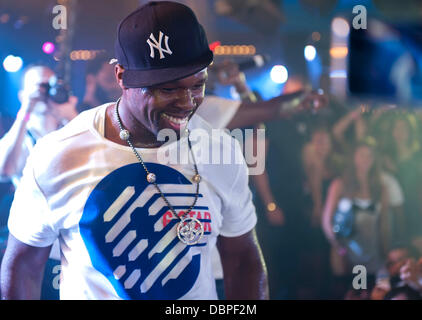 50 Cent, de son vrai nom Curtis Jackson, effectue au Palais Club Cannes Cannes, France - 16.08.11 Banque D'Images