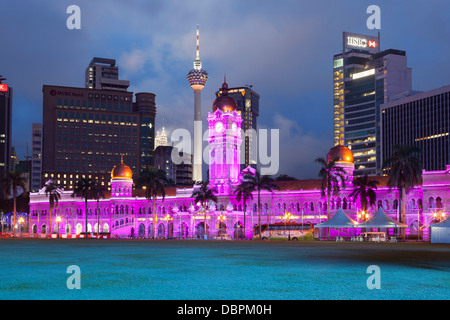 Le Sultan Abdul Samad Building at night, Kuala Lumpur, Malaisie, Asie du Sud, Asie Banque D'Images