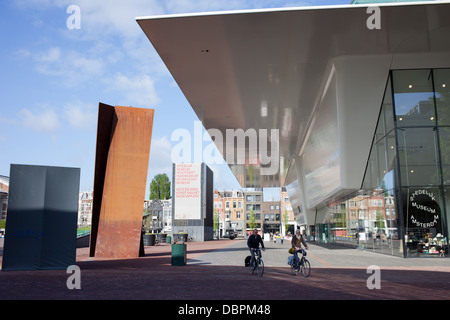 Le Stedelijk Museum, forme contemporaine à Amsterdam, Hollande, Pays-Bas. Banque D'Images