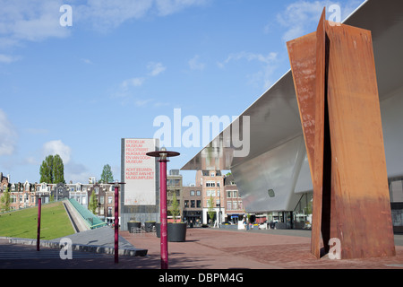 Le Stedelijk Museum, forme contemporaine à Amsterdam, Hollande, Pays-Bas. Banque D'Images