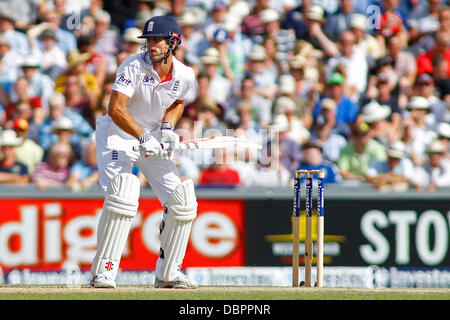 Manchester, UK. 09Th Aug 2013. Alastair Cook durant la deuxième journée de l'Investec Cendres 3e test match à Old Trafford Cricket Ground, le 02 août, 2013 à Londres, en Angleterre. Credit : Mitchell Gunn/ESPA/Alamy Live News Banque D'Images