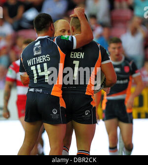 Wigan, UK. 09Th Aug 2013. Greg Eden de Hull KR célèbre sa essayez en Rugby Super League entre Wigan Warriors fixture et Hull Kingston Rovers du DW Stadium. Credit : Action Plus Sport/Alamy Live News Banque D'Images