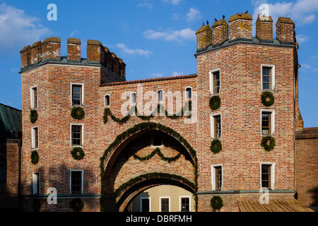 Porte de la ville médiévale (Laendtor) à Landshut, Bavaria, Bavaria, Germany, Europe Banque D'Images